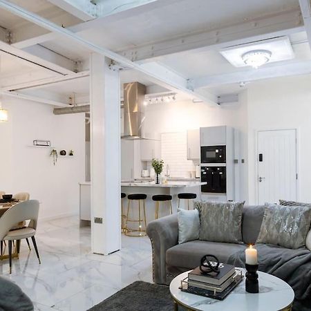 Luxury, Open Plan Apartment 布雷得佛 外观 照片