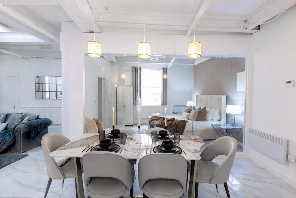 Luxury, Open Plan Apartment 布雷得佛 外观 照片