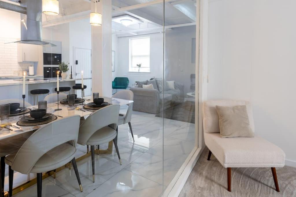 Luxury, Open Plan Apartment 布雷得佛 外观 照片