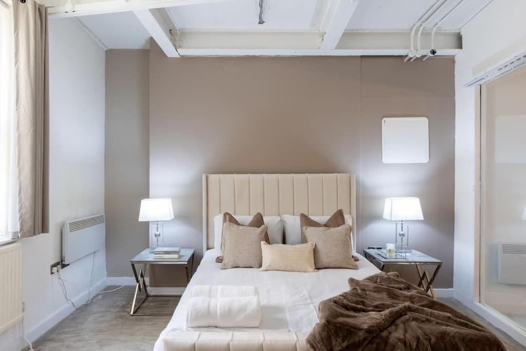 Luxury, Open Plan Apartment 布雷得佛 外观 照片